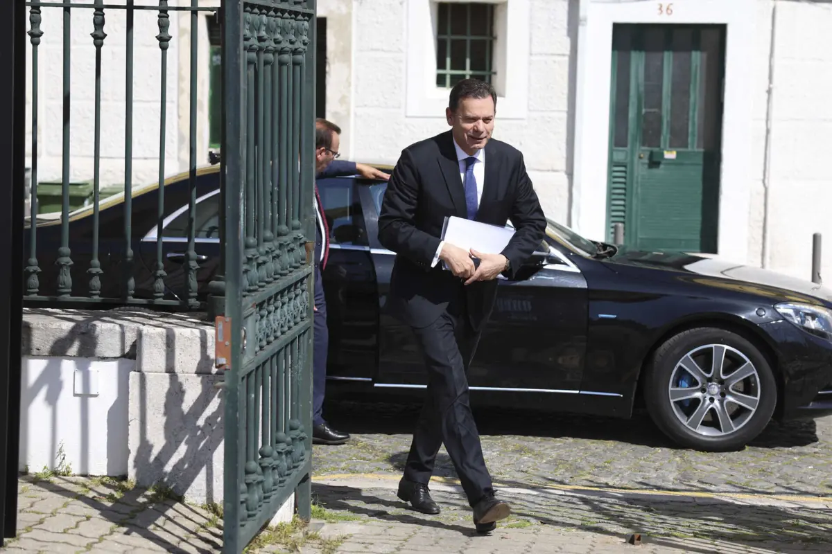 Montenegro refere que a proposta da AD leva à criação de riqueza