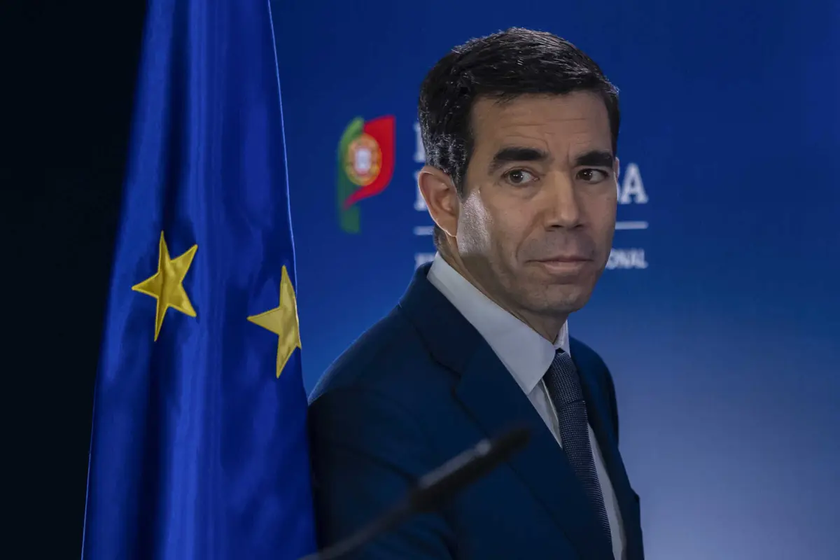 Imagem de contexto do artigo Governo saúda promulgação de diploma de estrangeiros como "dia muito importante para o país"