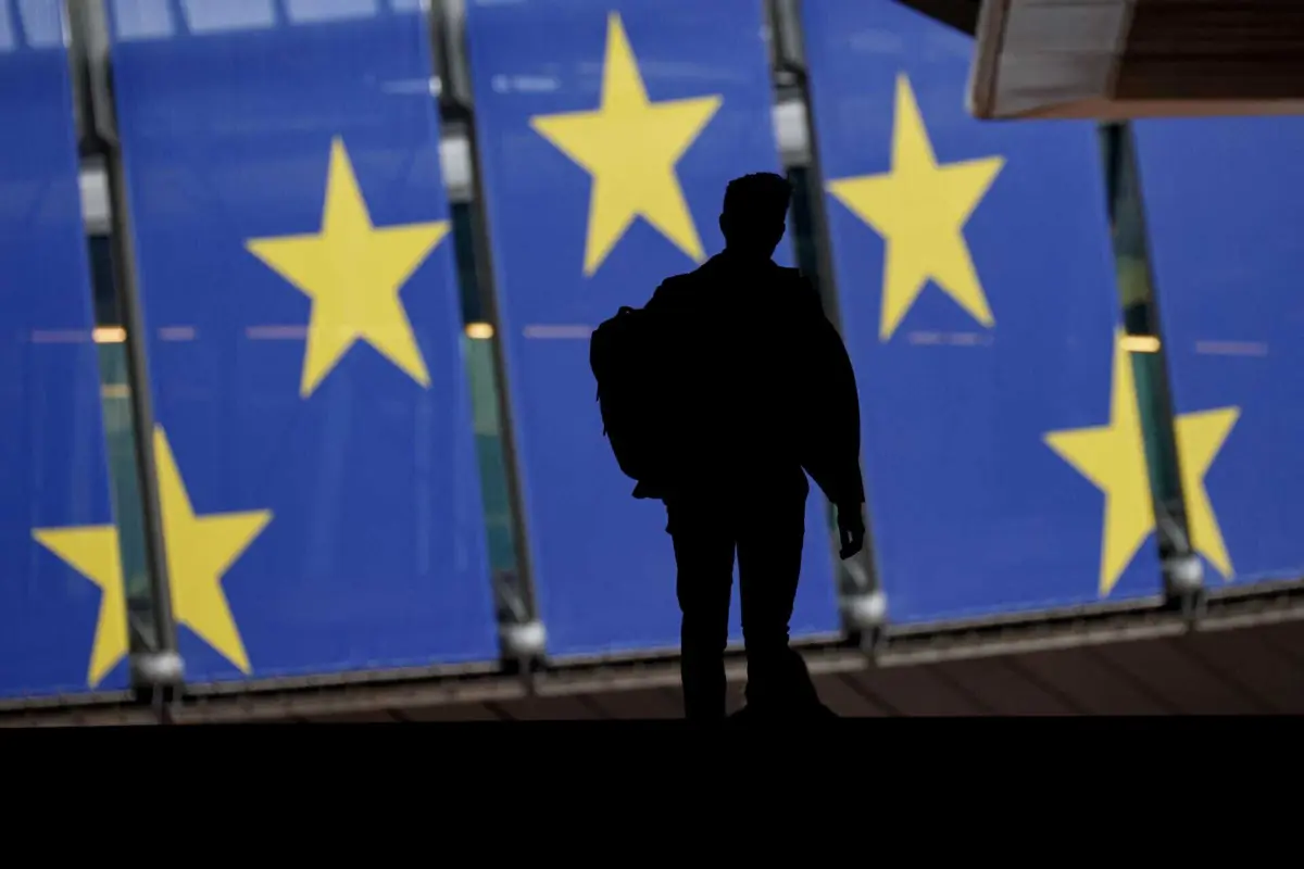 As buscas fazem parte de uma "investigação sobre interferência, corrupção passiva e participação em organização criminosa"