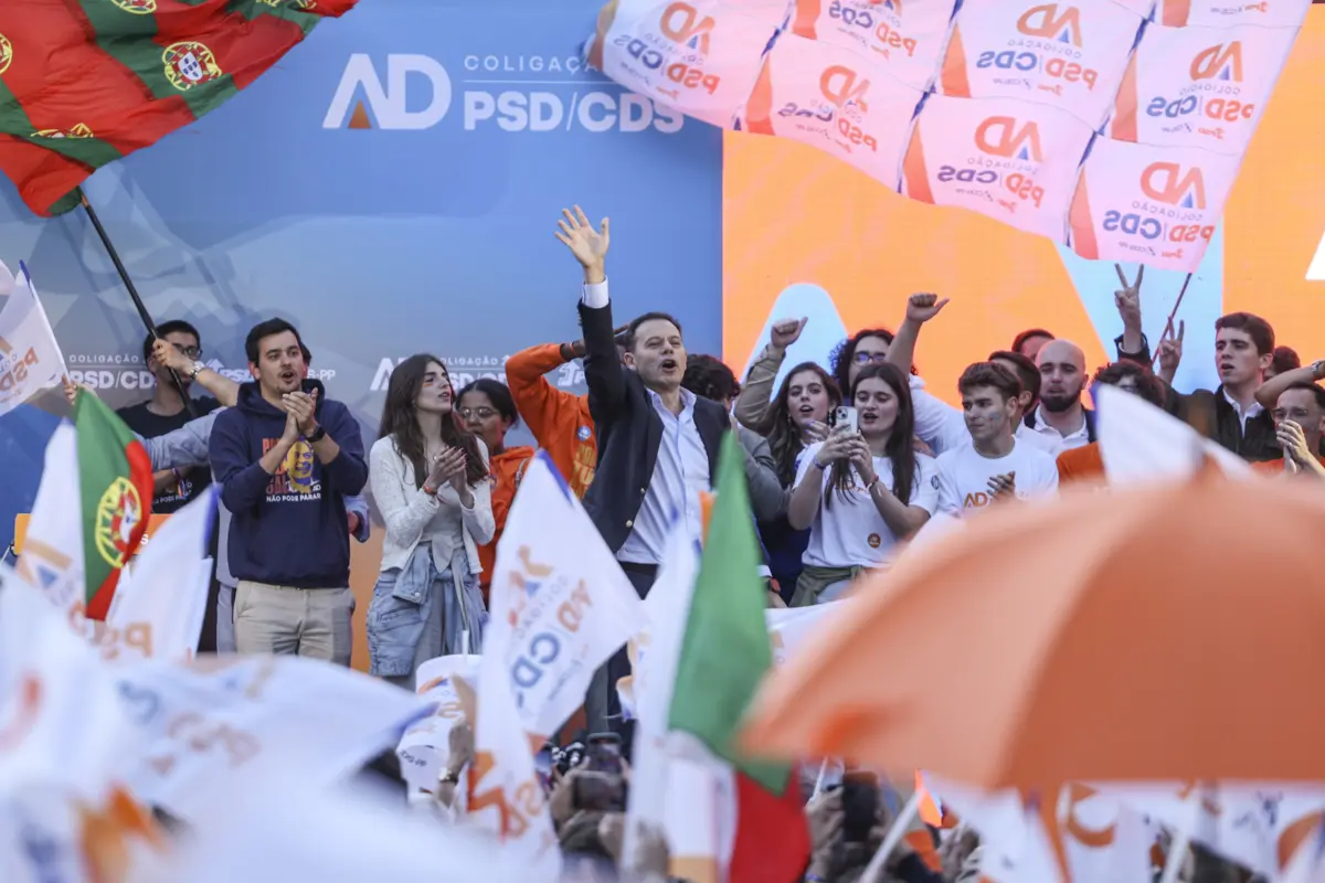 Imagem de contexto do artigo "Tenho a certeza que na segunda-feira teremos um país com todas as condições de governabilidade"