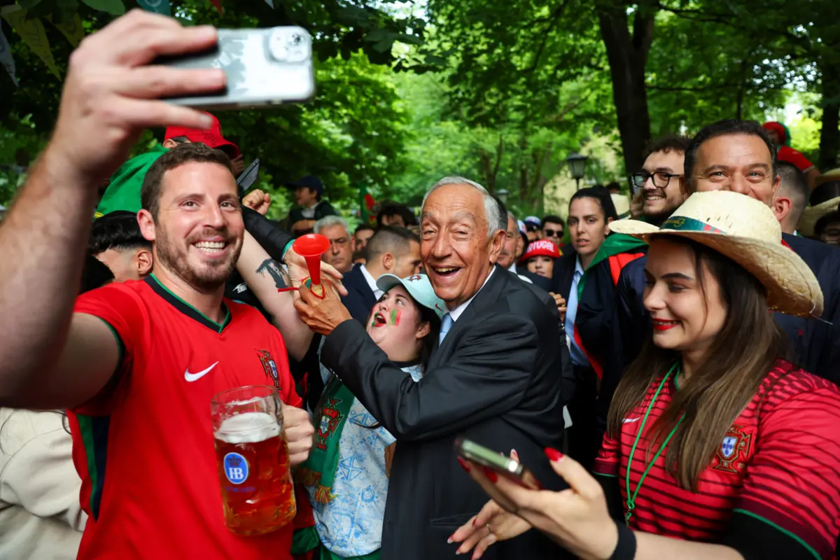 Imagem de contexto do artigo “Foi uma festa rija, eles estavam muito felizes, eu nunca vi a seleção tão feliz, acho que até bateu Euro em Paris"