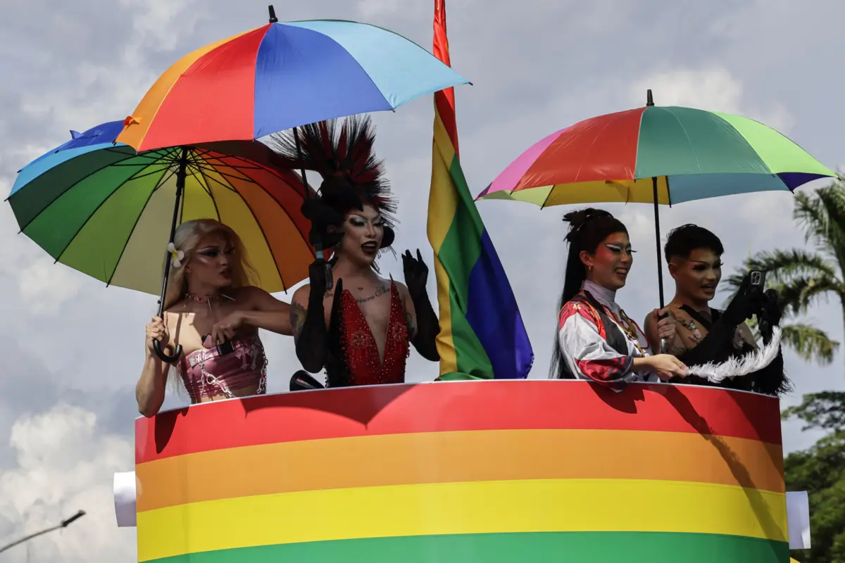 Os ministros dos Negócios Estrangeiros pretendem “agir em conjunto para defender os direitos das pessoas LGBTQIA+”