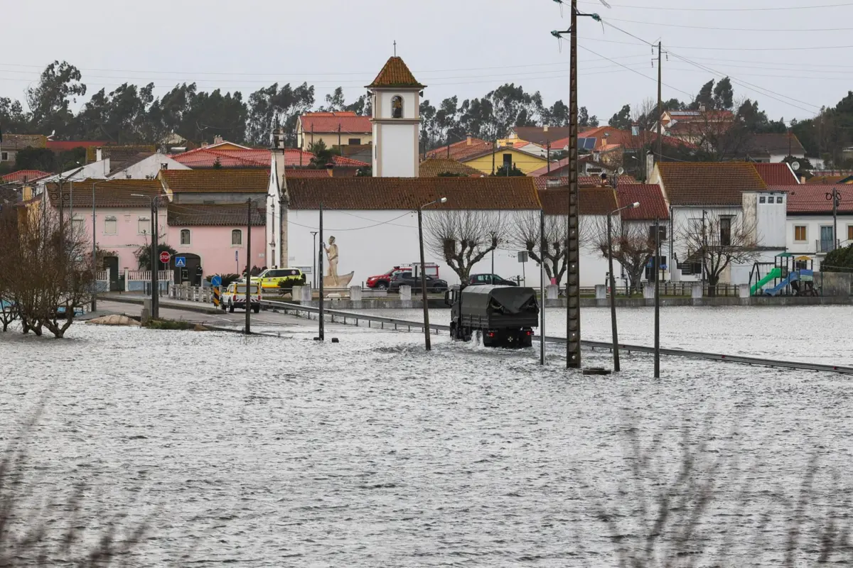 Imagem de contexto do artigo Mondego atingiu situação de risco em Coimbra