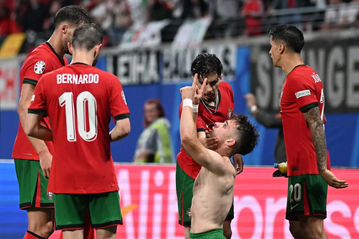 Sérgio Conceição a festejar o golo