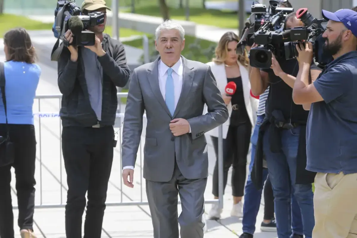 Imagem de contexto do artigo Queixa de Sócrates na Europa. "Era o que faltava um tribunal externo sobrepor-se ao direito interno de um país"