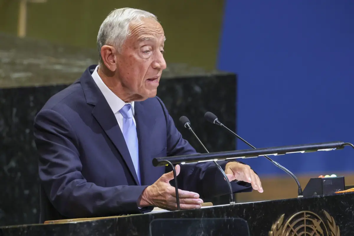 Imagem de contexto do artigo Marcelo reconhece preocupação do Governo em "corresponder ao entendimento do TC" sobre lei de estrangeiros