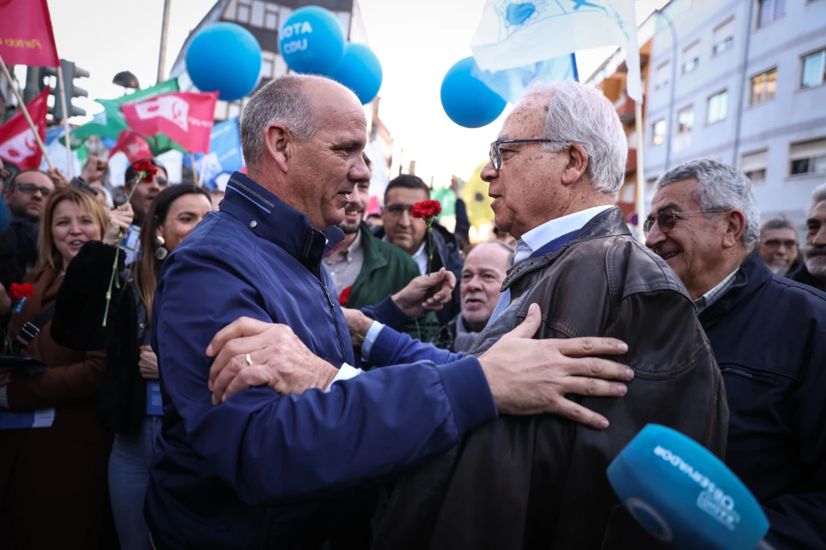 Imagem de contexto do artigo Carvalho da Silva apela ao voto "com memória" na CDU