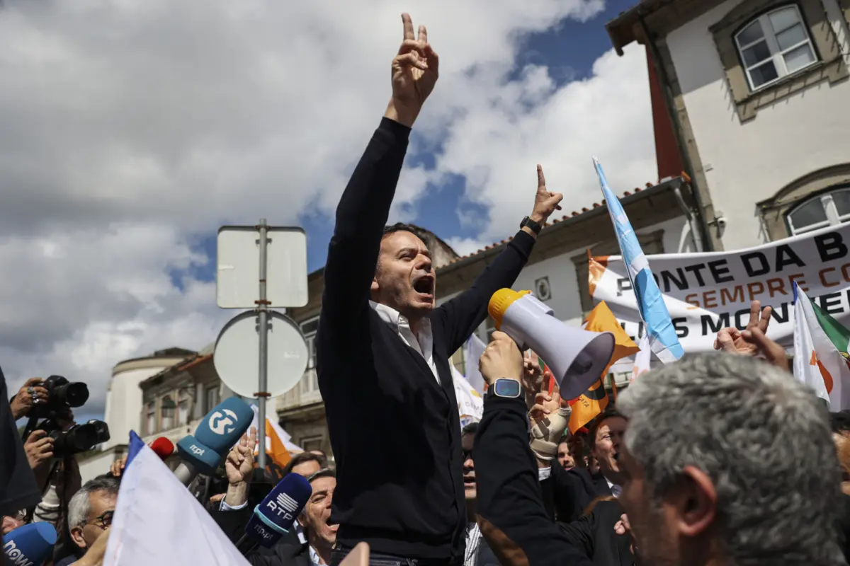 Imagem de contexto do artigo Montenegro sente-se "farol do país" e pede que votem "massivamente na AD"