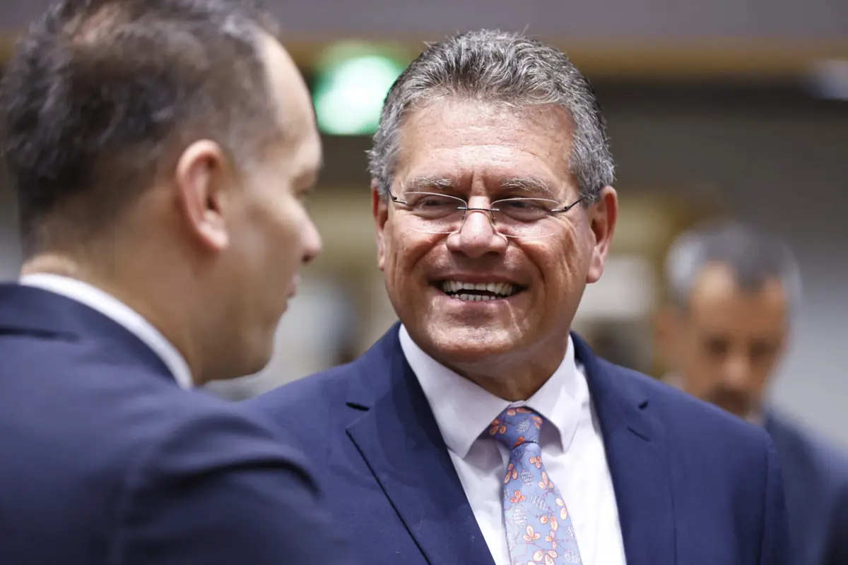 Imagem de contexto do artigo Tarifas: Comissão Europeia "empenhada" em acordo com EUA e rejeita "ameaças"