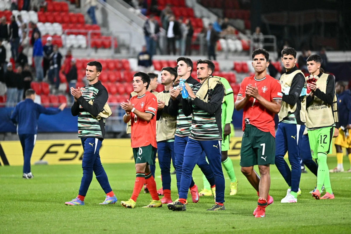 Imagem de contexto do artigo Portugal e França empatam 0-0 na estreia no Europeu de sub-21