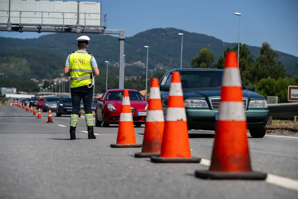 Imagem de contexto do artigo Aluimento de terras corta IC2 em Macinhata do Vouga, em Águeda