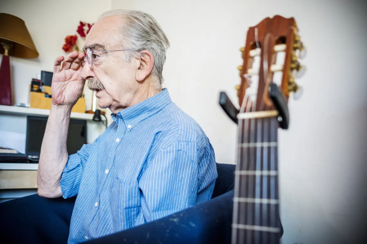 Imagem de contexto do artigo Petição que pede classificação de obra de José Mário Branco entregue esta terça-feira no Parlamento