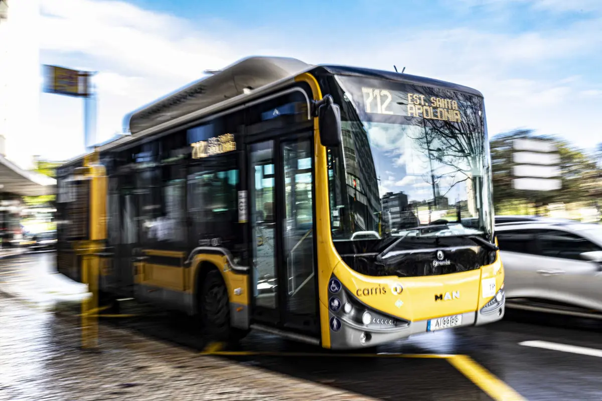 Imagem de contexto do artigo Estudo defende que transporte público gratuito pode ser eficaz a vários níveis