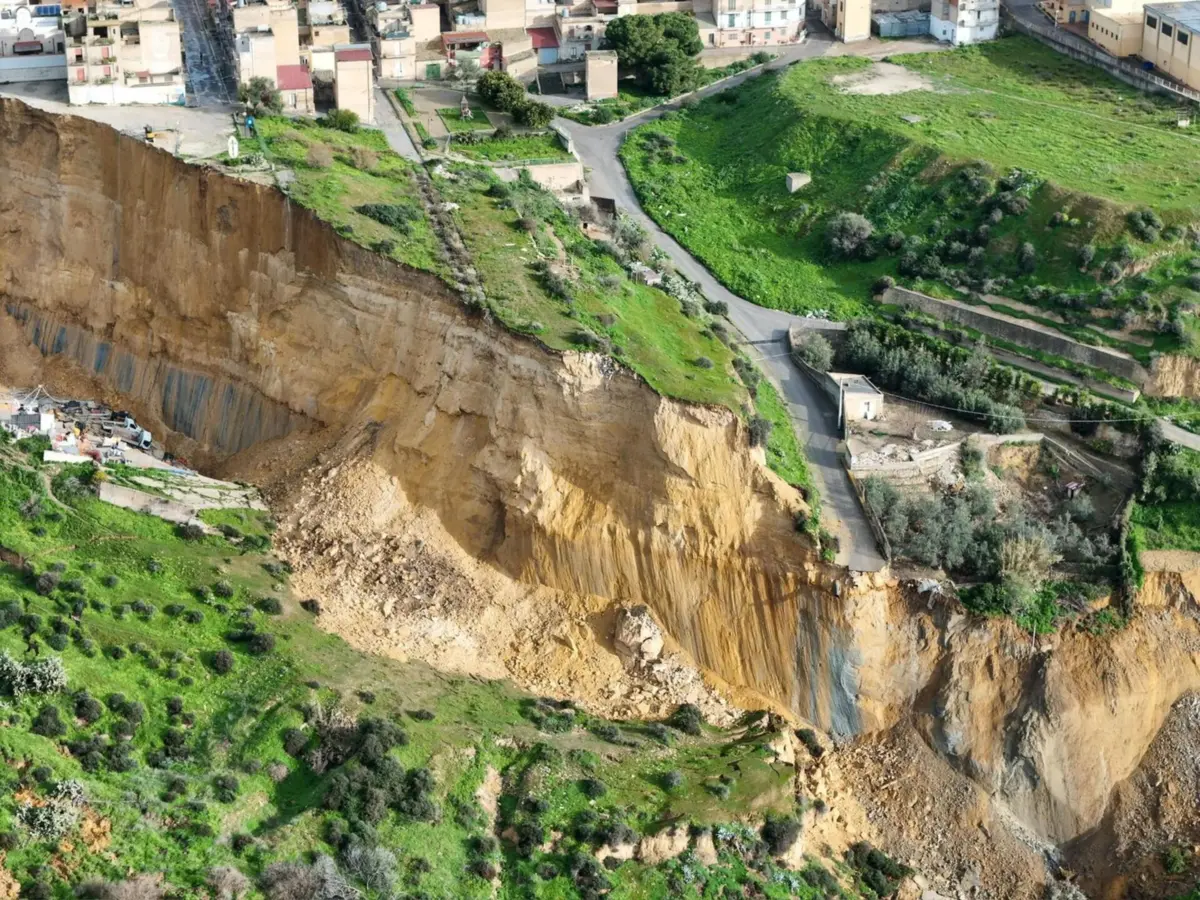 Imagem de contexto do artigo Itália declara estado de emergência no sul após passagem da tempestade Harry