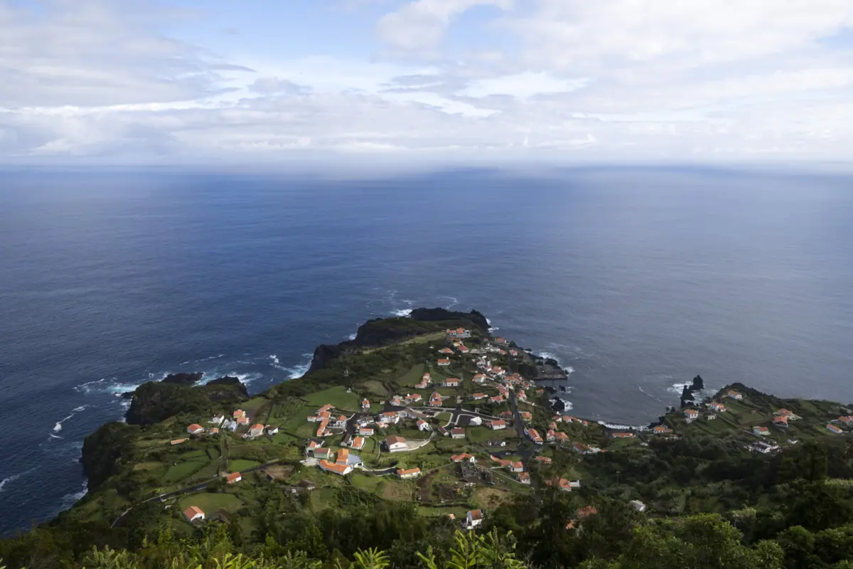 Imagem de contexto do artigo Açorianos vão pagar menos nos voos para território continental e Madeira. Montenegro recusa que seja "benesse"