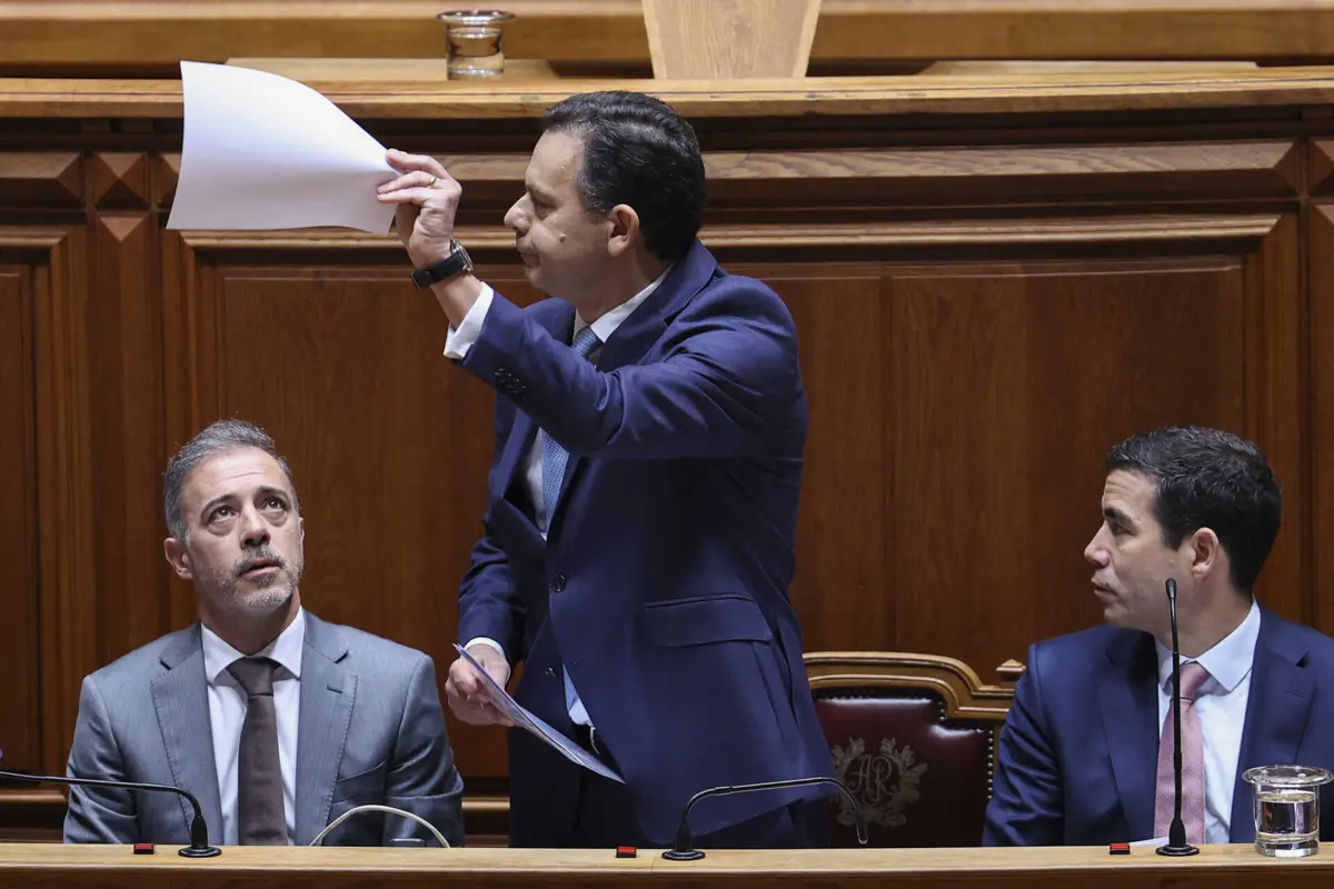 Luís Montenegro esta tarde no Parlamento