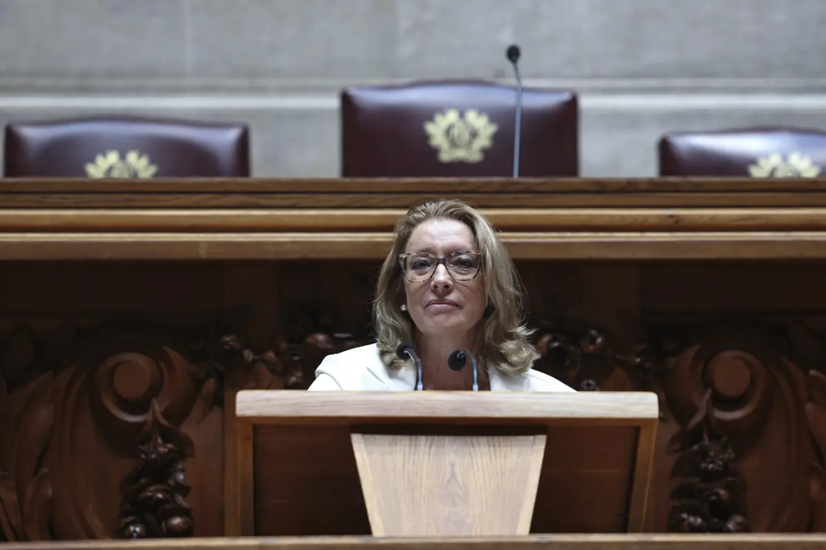 Imagem de contexto do artigo Governo recusa privatização das pensões e diz que atual regime da amamentação não é razoável