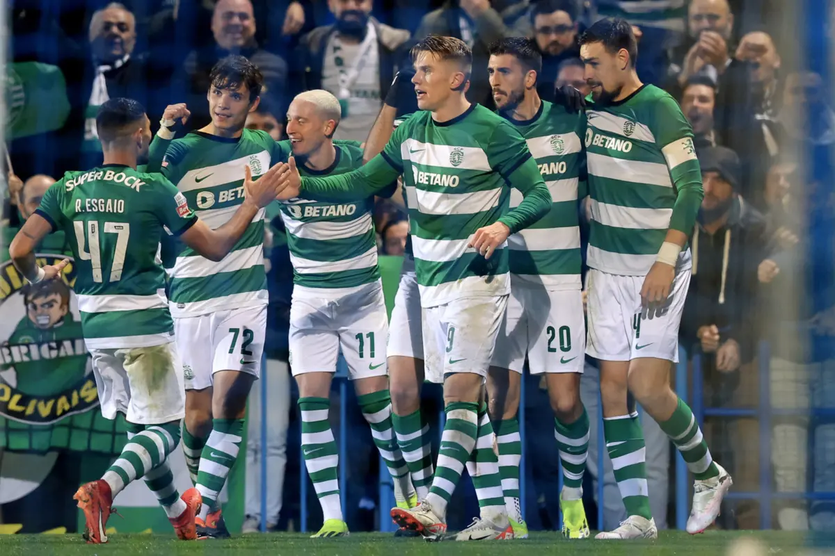 Imagem de contexto do artigo Vizela pôs leão a Soro, mas Gyökeres abriu e fechou época de caça. Sporting vence e cimenta liderança