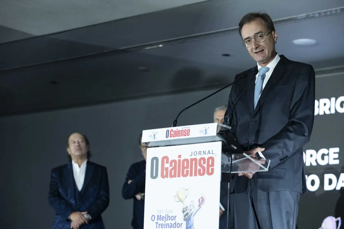 Alexandre Pinto da Costa confessa que se afastou "de livre vontade do presidente" dos dragões, "mas não do pai"