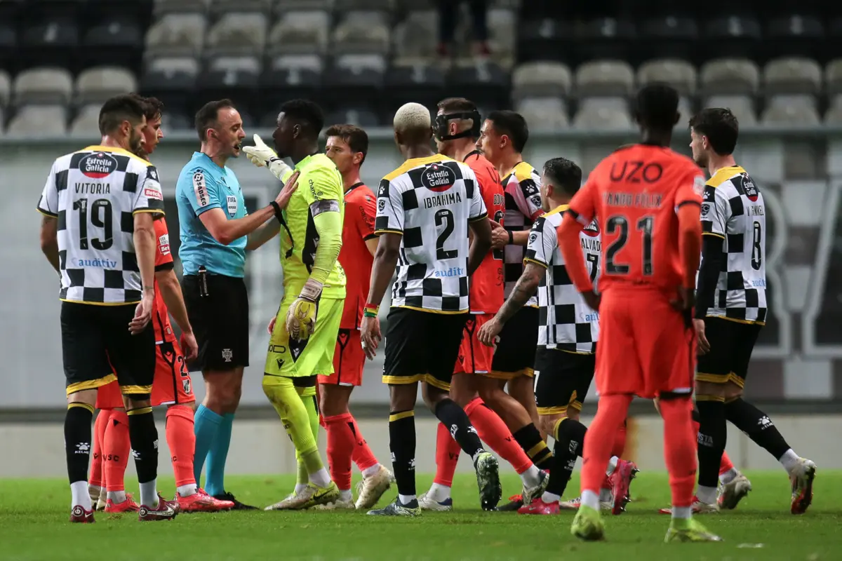 Imagem de contexto do artigo APCVD instaura processo por alegados insultos racistas a Bruno Varela