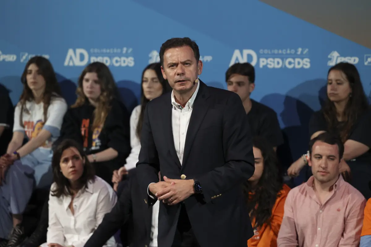 Imagem de contexto do artigo Montenegro acusa deputados do Chega de espalharem desinformação