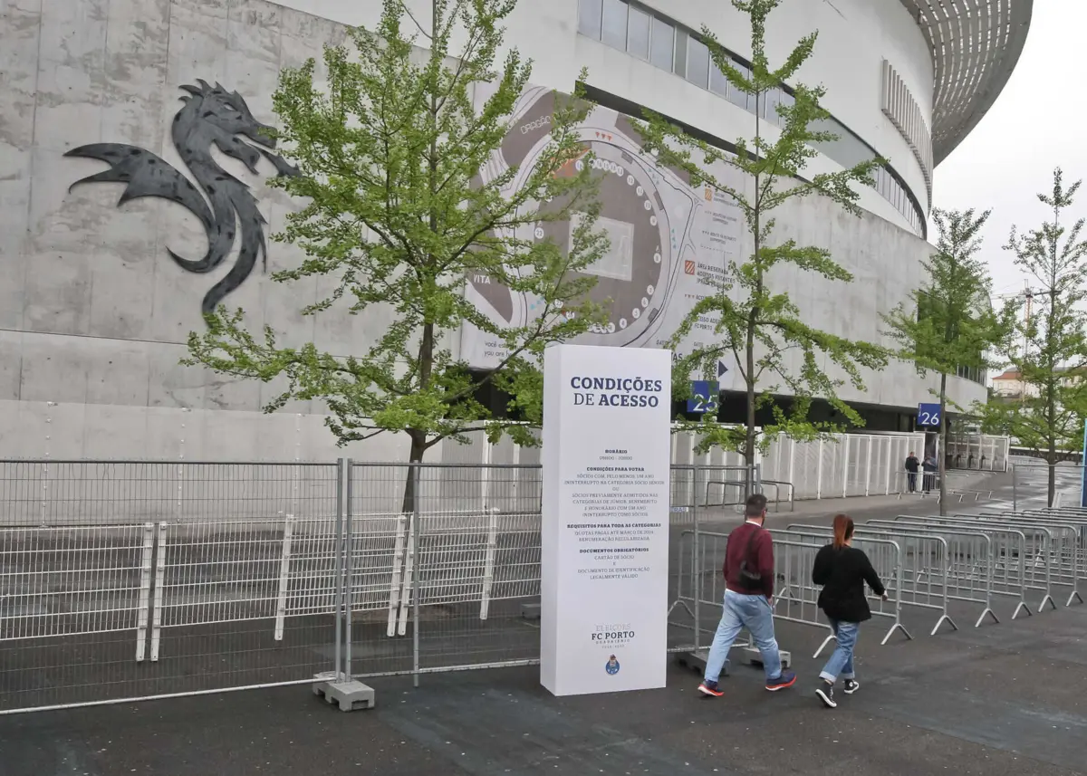 Imagem de contexto do artigo FC Porto revela buscas na sociedade Porto Comercial e na loja do associado