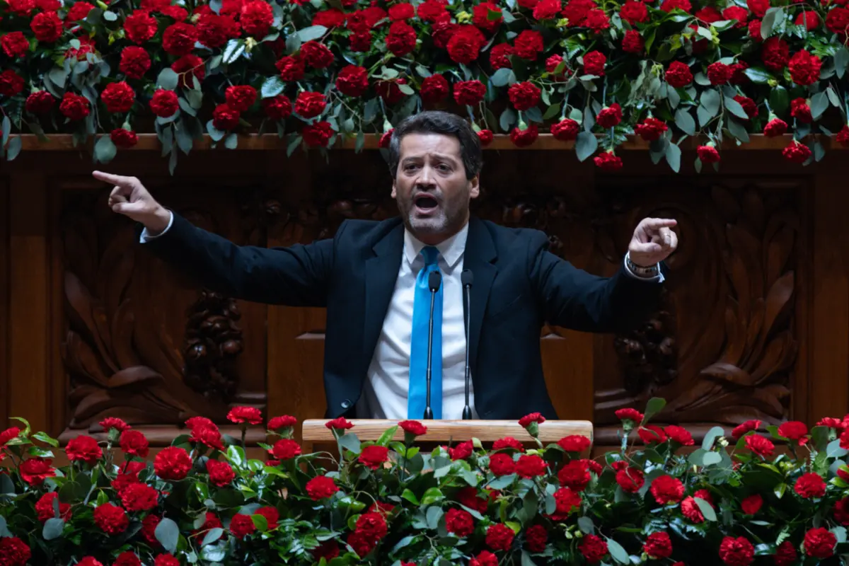 “Não é Abril que tem de se cumprir, é Portugal que tem de se cumprir”, atirou