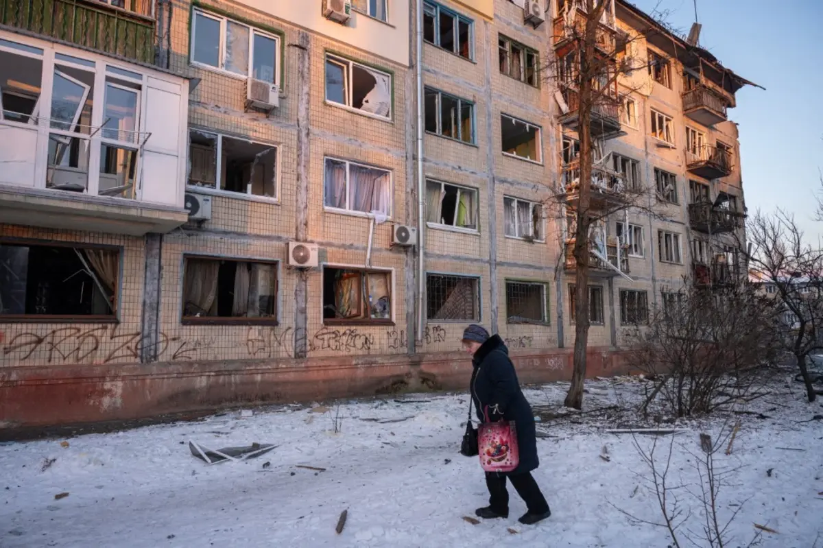 O Kremlin declarou recentemente que uma das condições "muito importantes" seria a retirada das forças ucranianas das zonas que ainda controlam na região de Donbass, no leste da Ucrânia