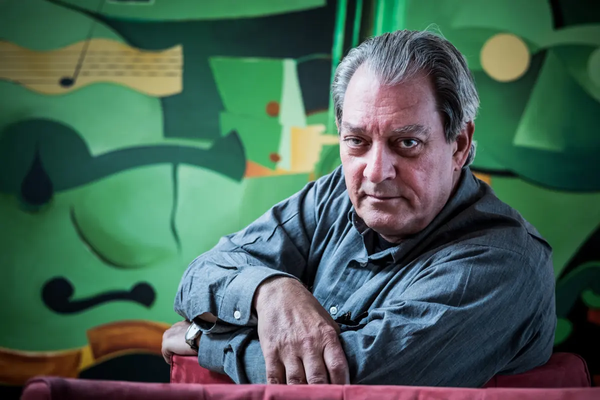 Imagem de contexto do artigo "Era um génio." Morreu o escritor norte-americano Paul Auster