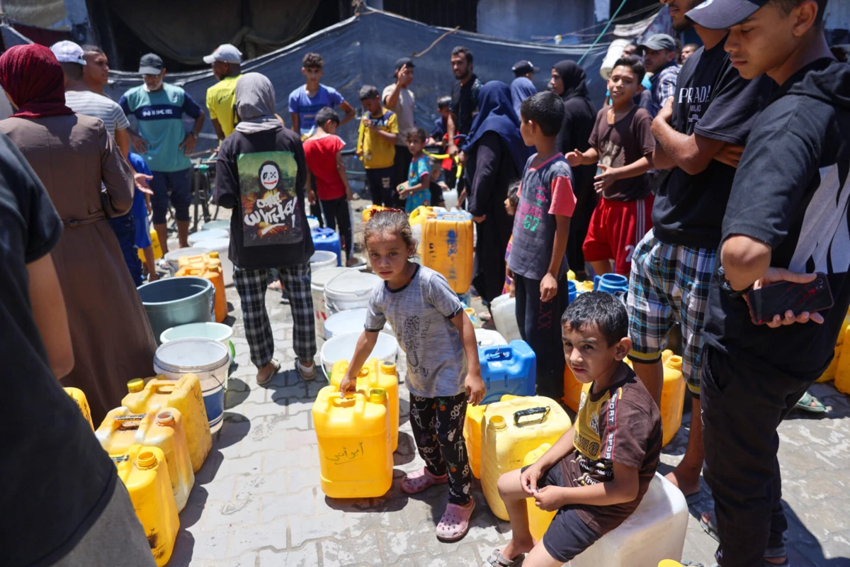 As investidas de Israel na Faixa de Gaza já mataram cerca de 41.500 pessoas e forçaram quase dois milhões de pessoas a fugir de casa