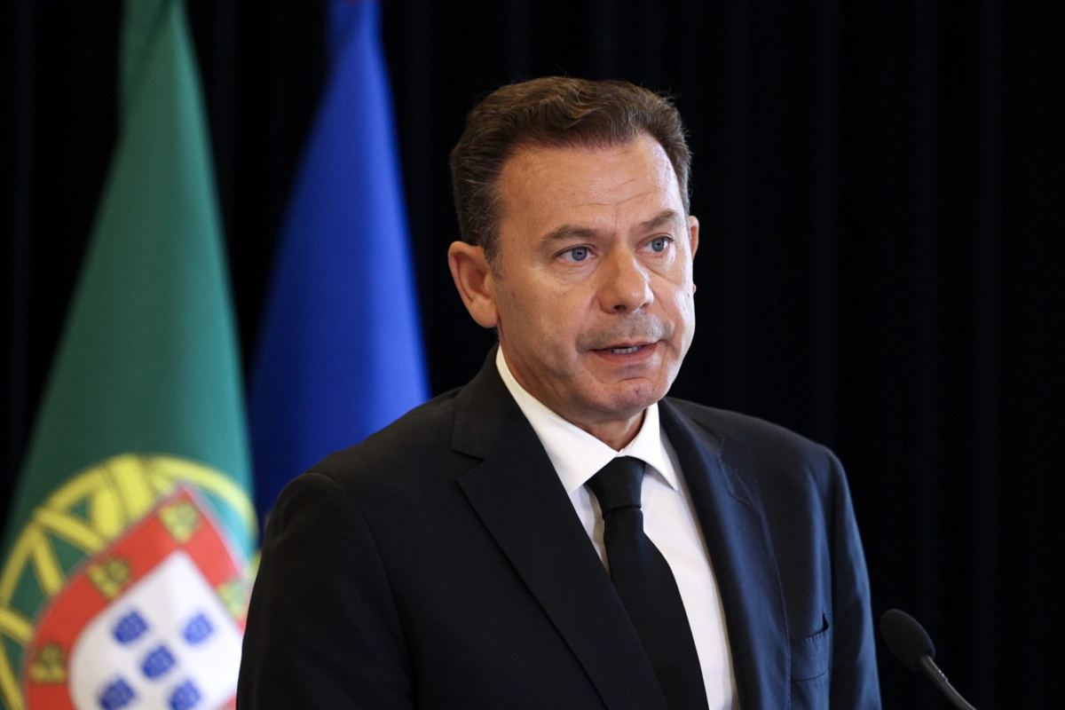 Imagem de contexto do artigo Montenegro recusa responder sobre Ana Paula Martins, mas avisa que "será falhanço" se país não aproveitar estabilidade