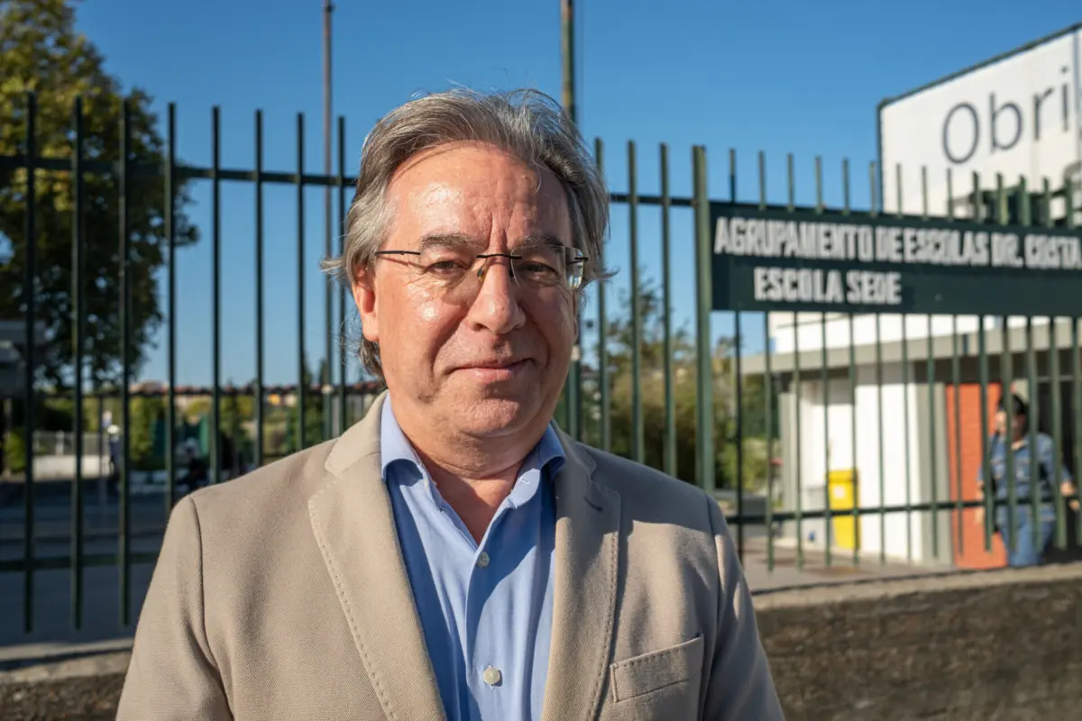 O líder da ANDAEP sublinha que "o grande problema" das escolas é a "escassez de professores"