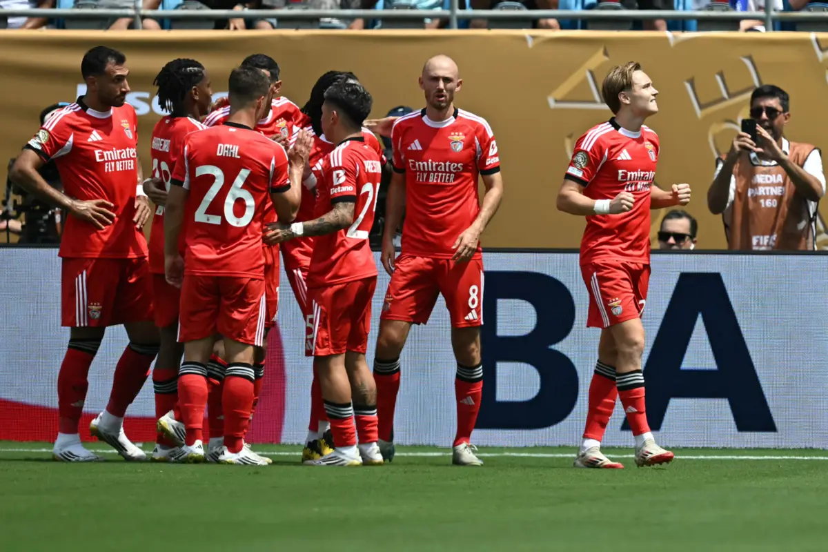 Imagem de contexto do artigo Histórico: Benfica vence Bayern Munique e está nos oitavos de final do Mundial de Clubes. Veja o golo