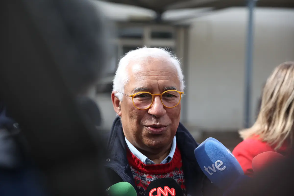 Imagem de contexto do artigo Costa defende que "é fundamental ninguém ficar em casa"