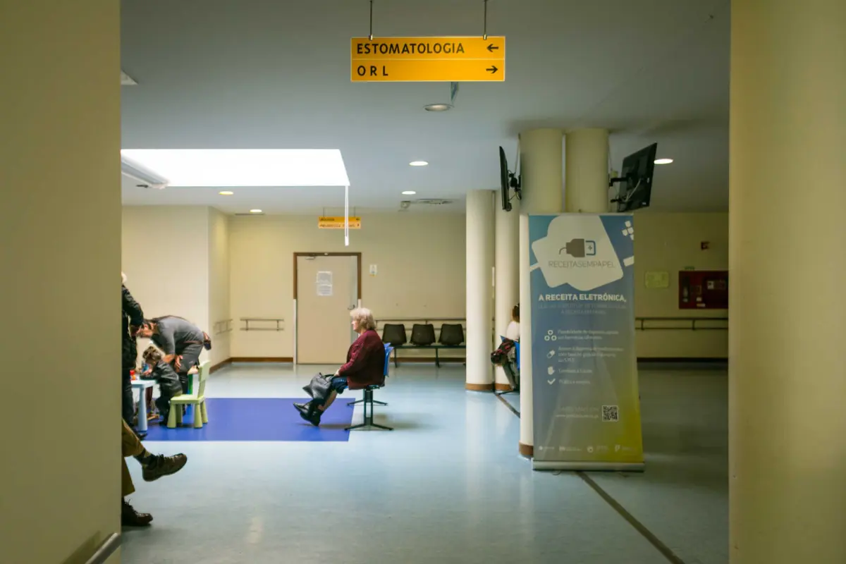 Imagem de contexto do artigo Portugal regista 5033 mortes nos primeiros 15 dias de agosto. Novo máximo desde 2018 exige "reflexão" sobre pobreza energética