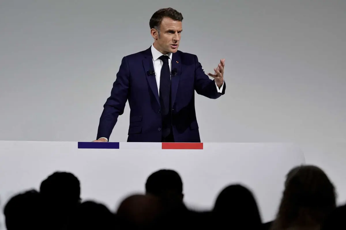 Imagem de contexto do artigo Macron anuncia que não se demite e apela a um travão aos partidos extremistas