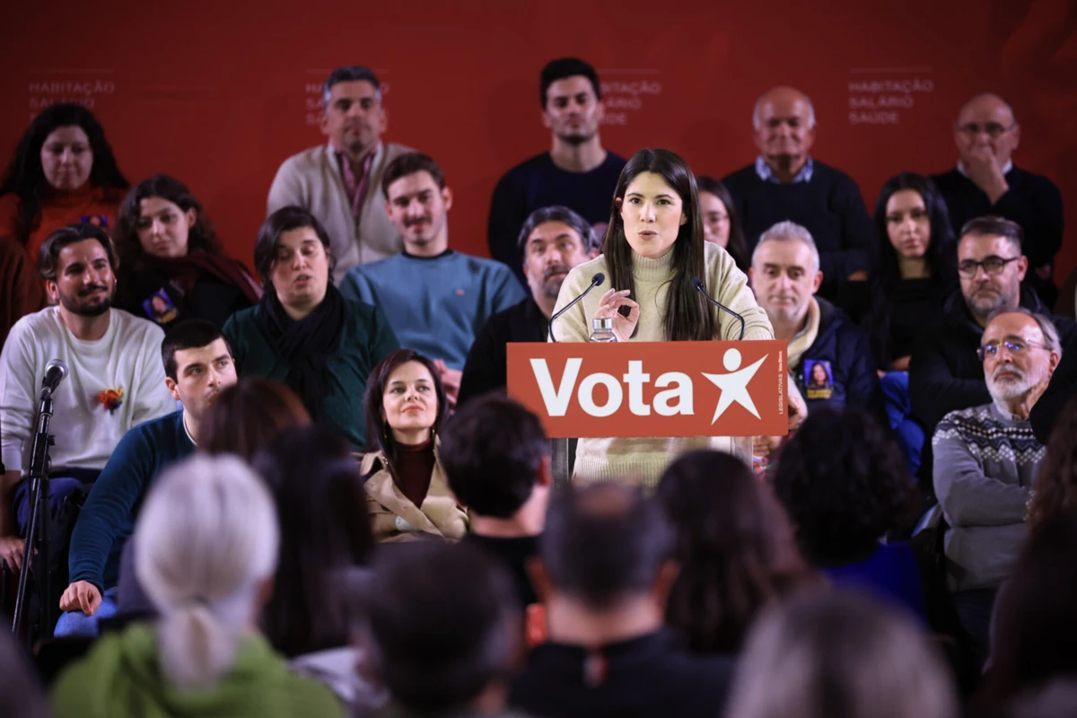 Imagem de contexto do artigo Entre apelos ao voto, Mortágua lança mais um tema: "Não se deixe esquecer o debate sobre o jornalismo"