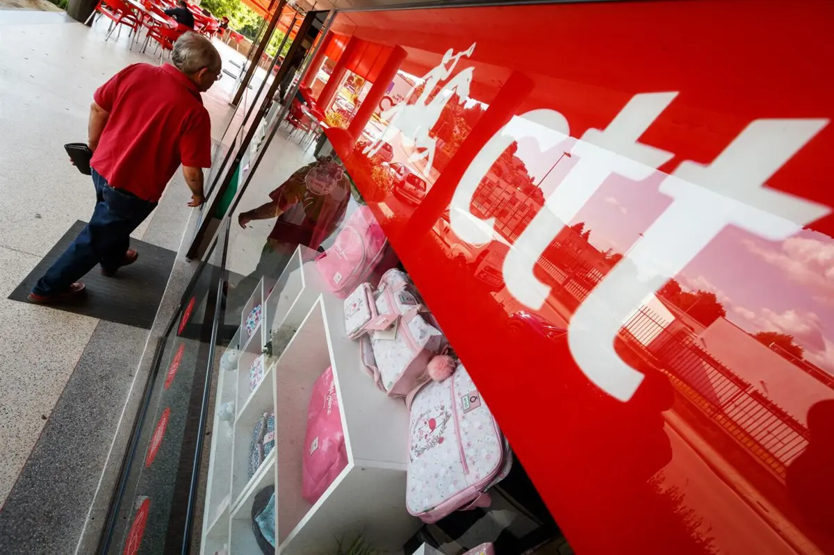 Imagem de contexto do artigo Funcionário dos CTT detido em Lisboa por furto de dinheiro destinado a causas solidárias