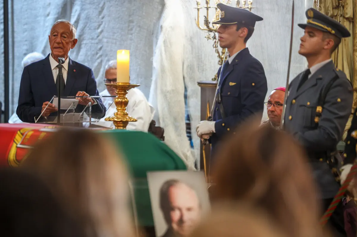 Imagem de contexto do artigo Marcelo elogia contributo para a liberdade e democracia de Francisco Pinto Balsemão