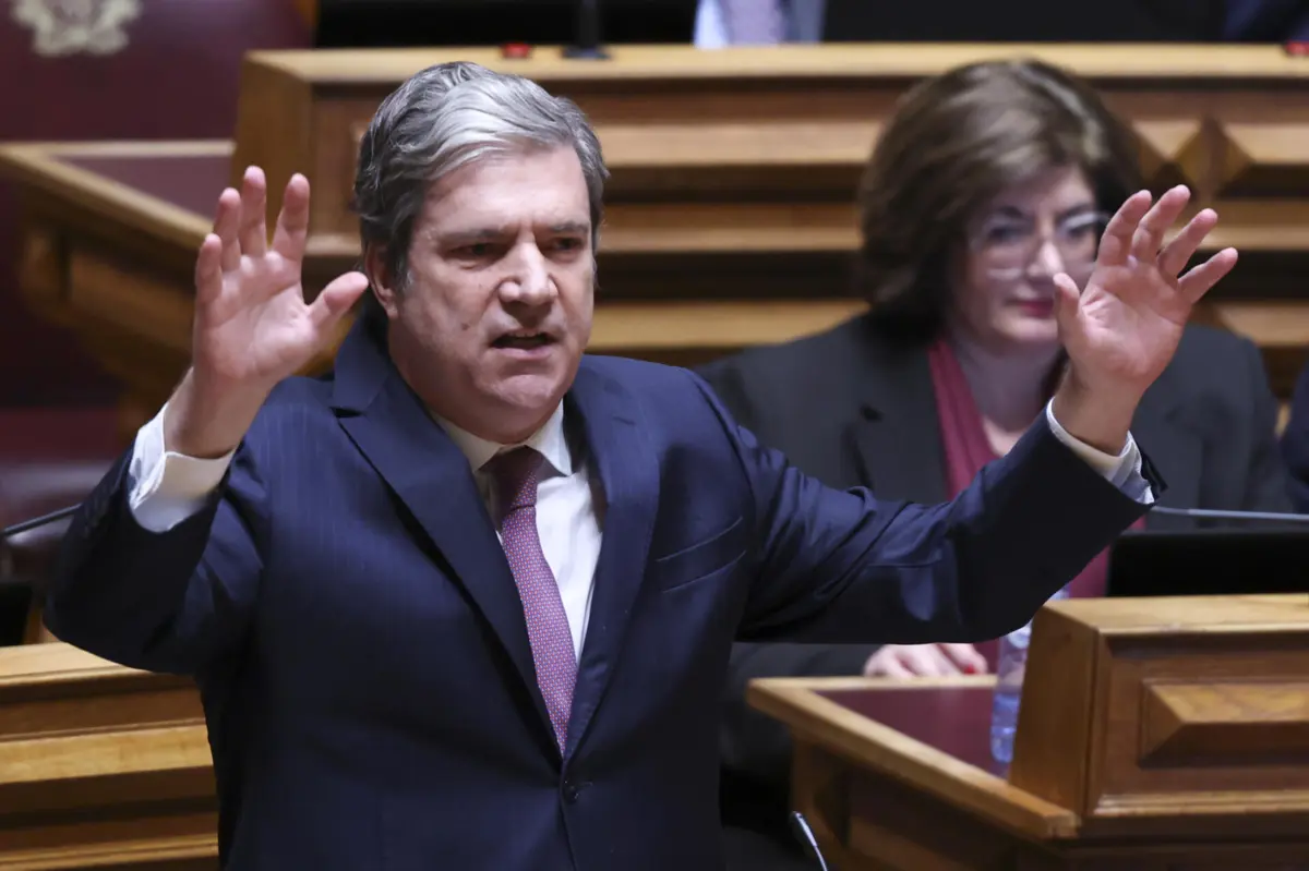 Imagem de contexto do artigo Seguro ou Ventura? "Era só o que faltava que o único voto democrático fosse no candidato do PS"