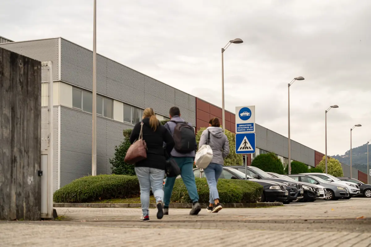Imagem de contexto do artigo Governo "a acompanhar" despedimento coletivo na Coindu. Financiamento do PRR "amortizado voluntariamente"