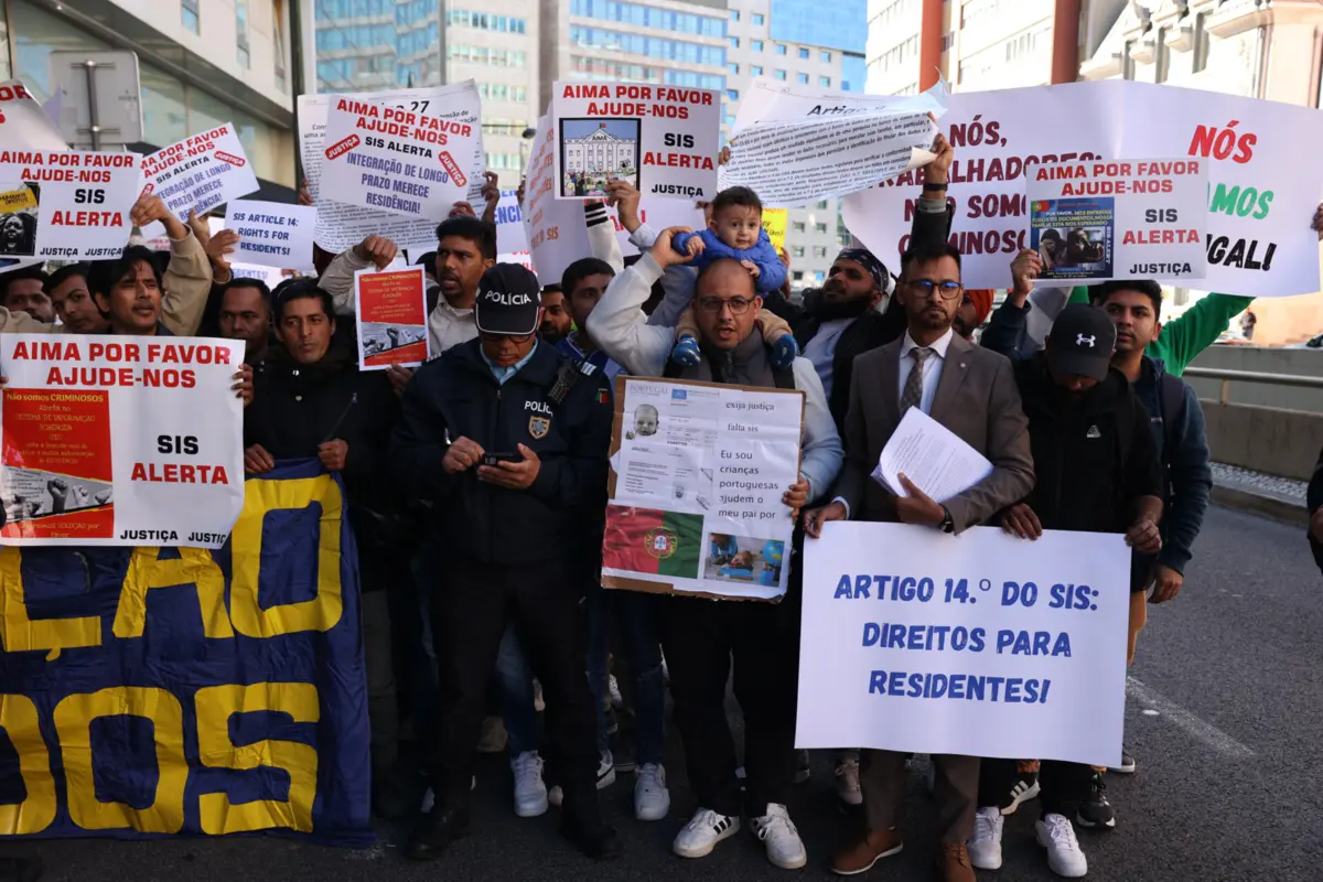 Imagem de contexto do artigo "É essencial investir." Bastonário eleito dos advogados alerta para "falta de capacidade" da AIMA para responder a imigrantes