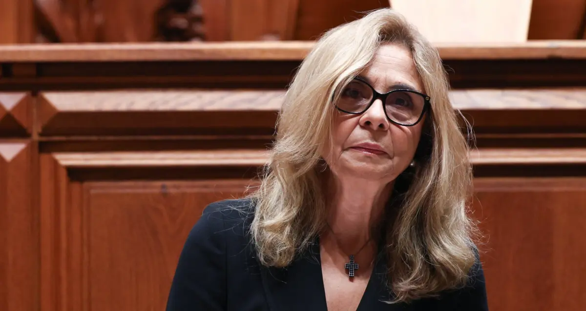 A ministra da Saúde, Ana Paula Martins, durante a sua audição na Comissão de Orçamento, Finanças e Administração Pública, na Assembleia da República, em Lisboa, 31 de outubro de 2025. ANTÓNIO COTRIM/LUSA
