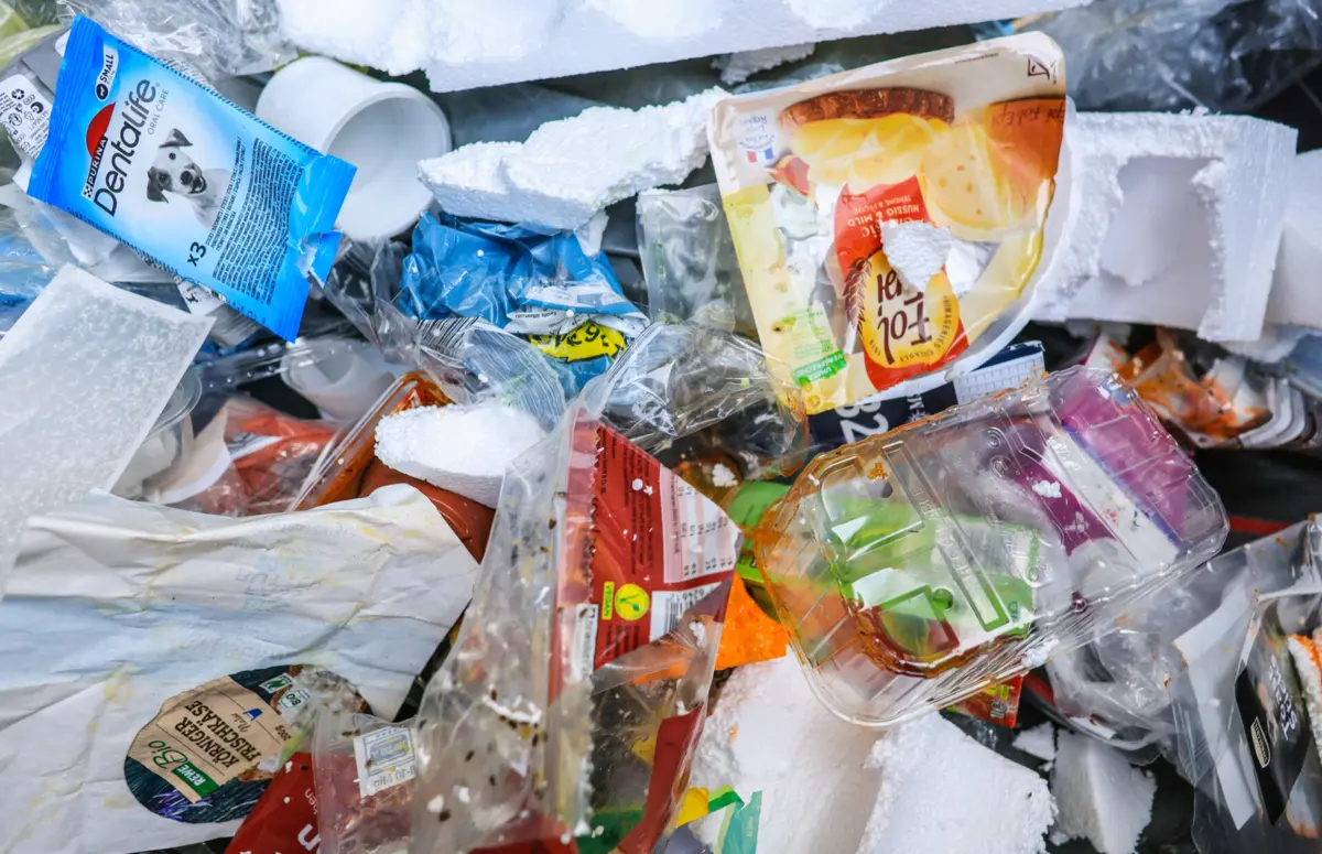 Imagem de contexto do artigo Fracassam negociações para acordo mundial sobre plásticos. Zero lamenta "incapacidade de encontrar entendimento"