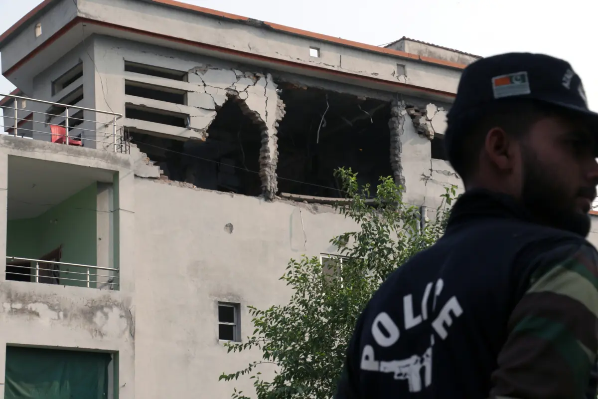 Imagem de contexto do artigo Comunidade internacional pede contenção às potências nucleares Índia e Paquistão: "Representa risco de guerra total"