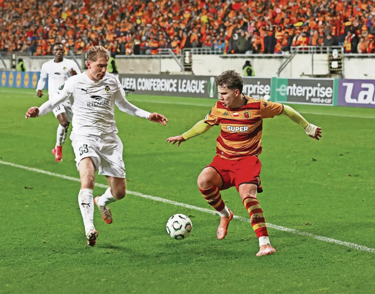 Oskar Pietuszewski (à direita)