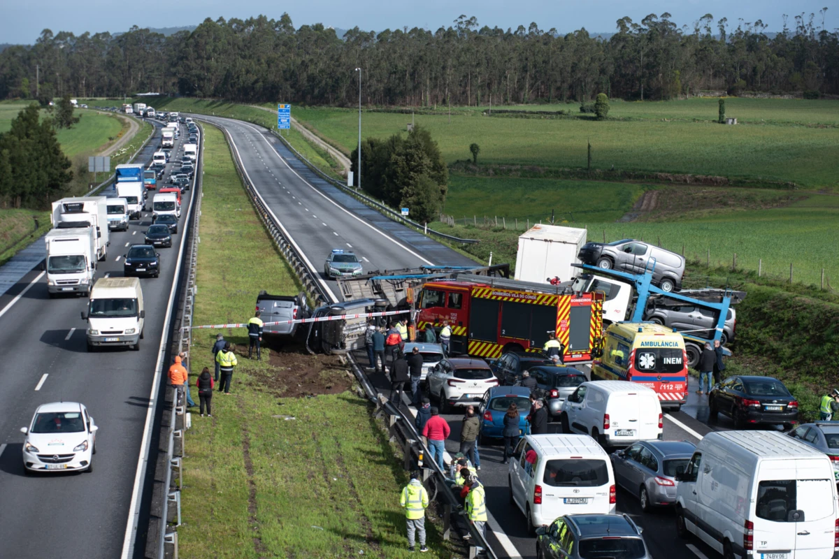 Imagem de contexto do artigo A28 reabriu ao trânsito após acidente com pesado em Vila do Conde