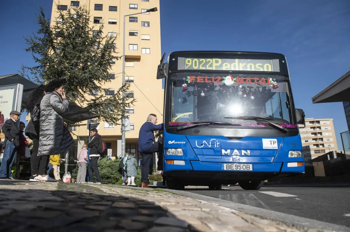 Imagem de contexto do artigo Em Gaia há quem espere uma eternidade pelo autocarro. Candidatos não veem a hora de fazer mudanças