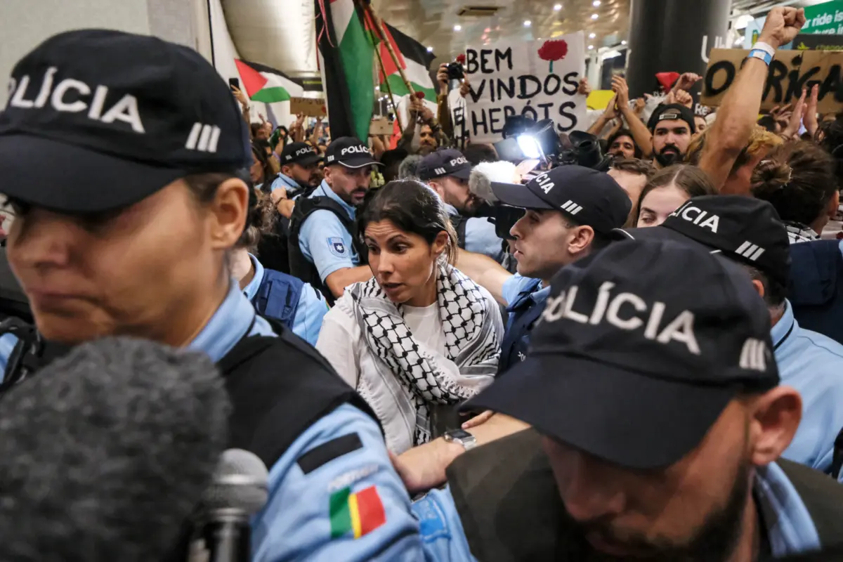 Imagem de contexto do artigo "Raptados em águas internacionais": ativistas relatam maus tratos, falsificação de assinaturas e criticam inação do Governo