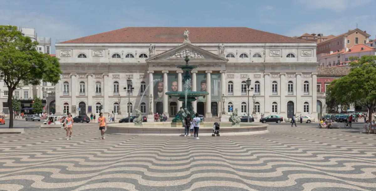 Imagem de contexto do artigo Cultura para todos os bolsos: pode ir ao Teatro D. Maria II, "pagar o que quiser" e "não precisa de mostrar a declaração de IRS"